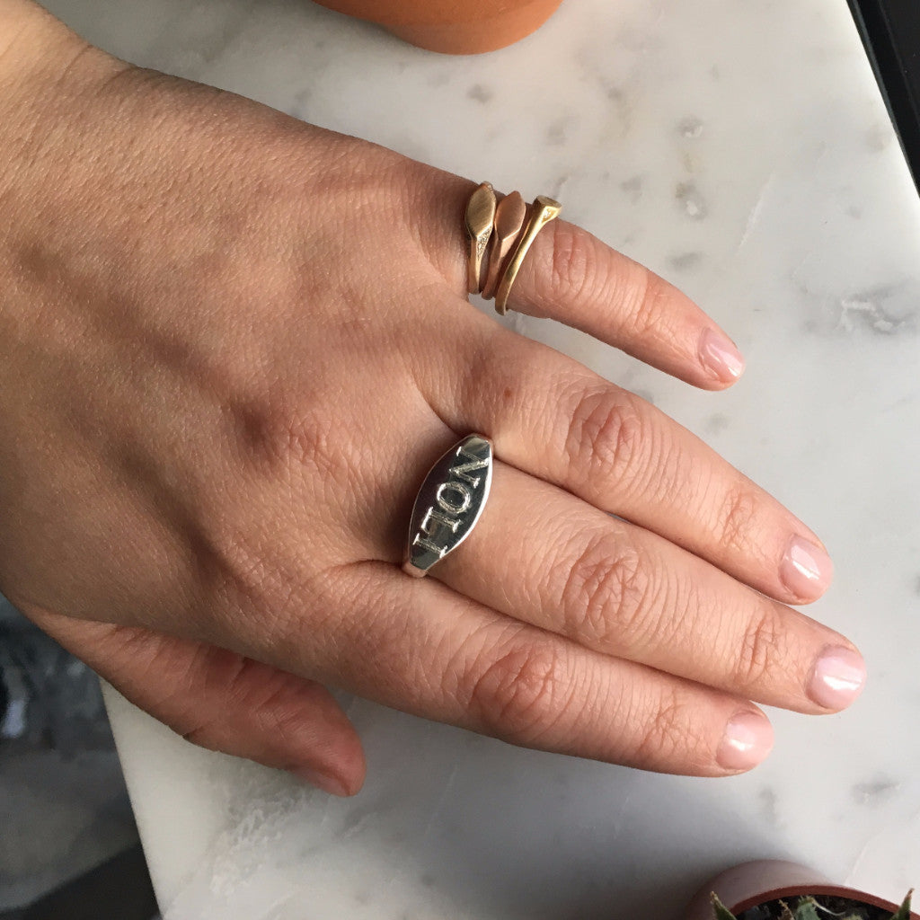 X Large Signet Ring – Vanessa Lianne