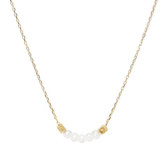 White pearl and 18kt gold bead necklace delicate