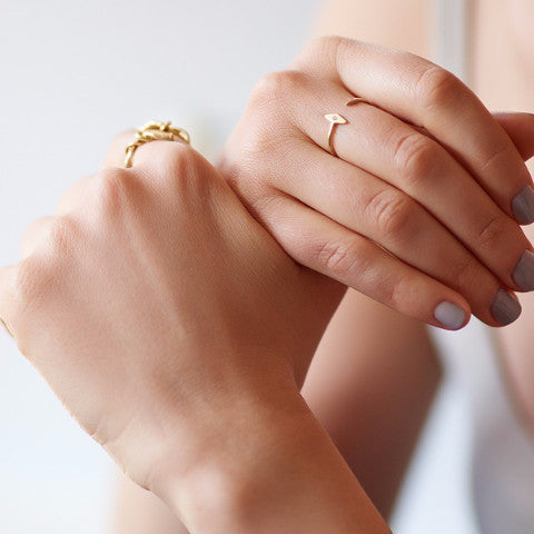 Inez Arrow Ring with Diamonds in 14kt yellow gold