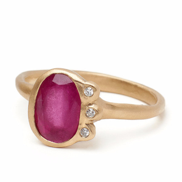 Eloise Ring with ruby and white diamonds